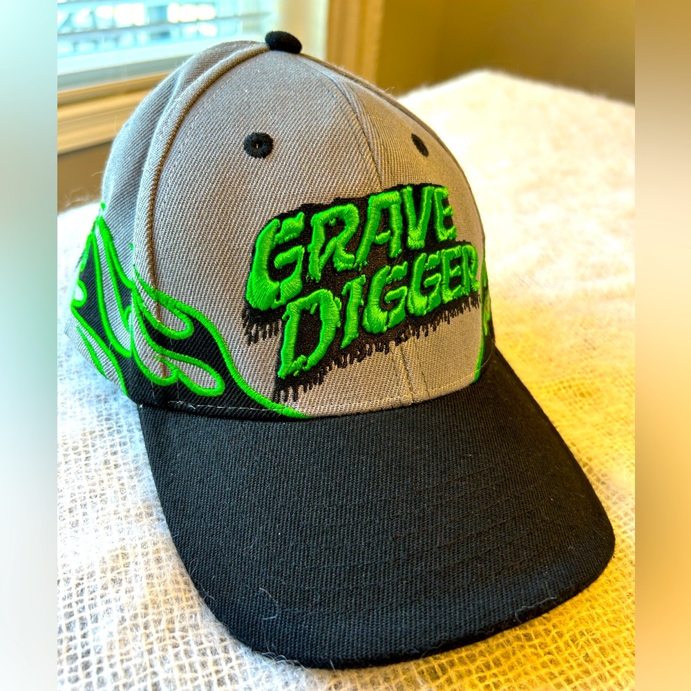 Monster Jam Grave Digger  ball hat